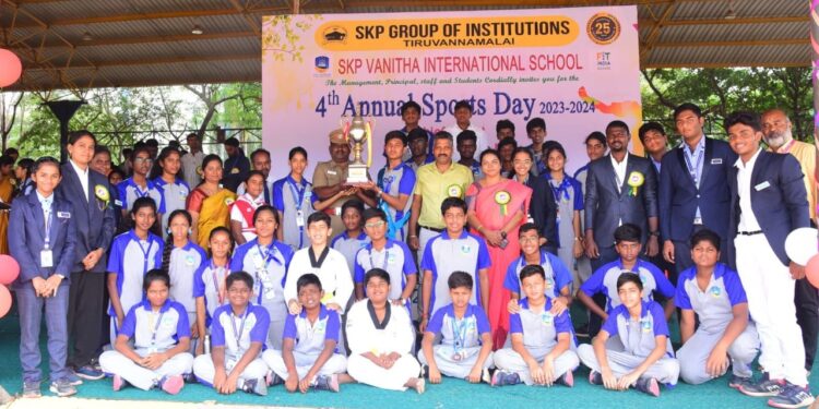 எஸ்.கே.பி வனிதா பள்ளியில் 4 ஆம் ஆண்டு விளையாட்டு போட்டிகள்.