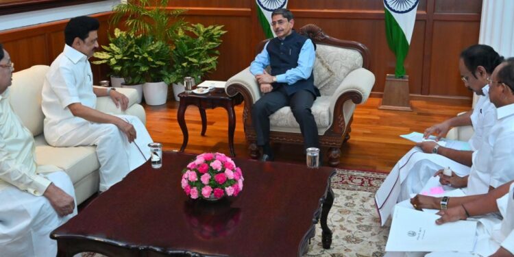 ஆளுநர்-முதல்வர் சந்திப்பு