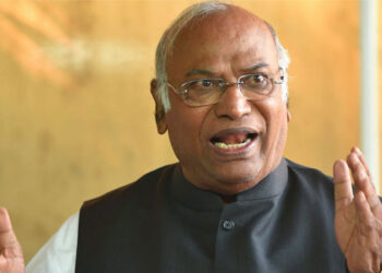 எம்.பிக்கள் சஸ்பெண்ட் அரசால் திட்டமிடப்பட்டது