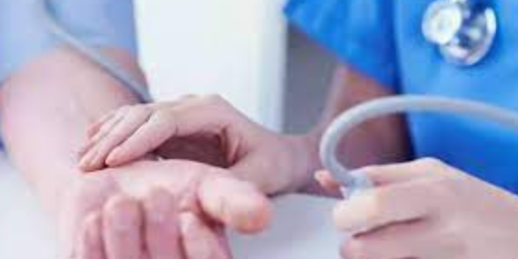 கலைஞரின் வருமுன் காப்போம் சிறப்பு மருத்துவ முகாம்