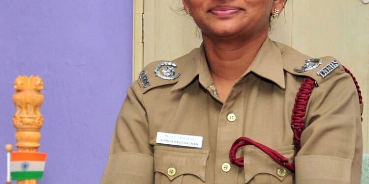 தீயணைப்புத் துறை இணை இயக்குநர்
