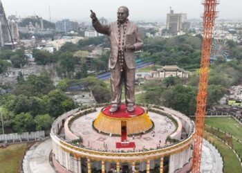 உலகின் மிக உயரமான அம்பேத்கர் சிலை