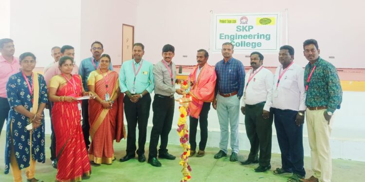 எஸ்.கே.பி கல்லூரியில் மாநில செயல் திட்ட விளக்க கண்காட்சி