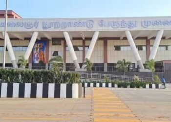 இலவச மினி பஸ் சேவை