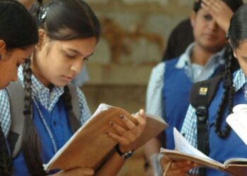 10-ம் வகுப்பு மாணவர்களுக்கு வழிகாட்டுதல் நிகழ்ச்சி