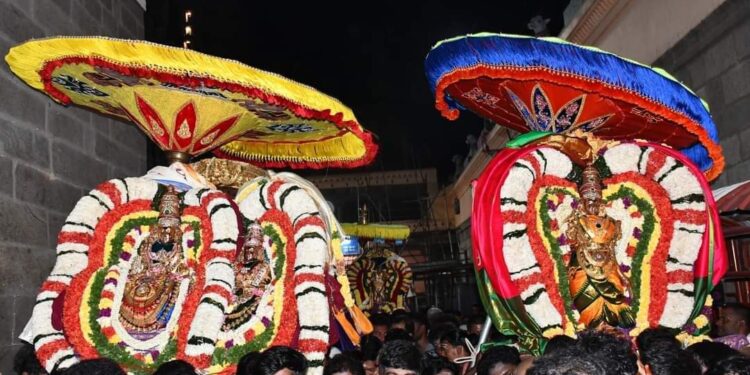 சிவபெருமானின் திருவூடல் நிகழ்வு