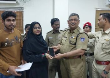 இணைய வழி மூலம் பெருகும் போலி வர்த்தகம்