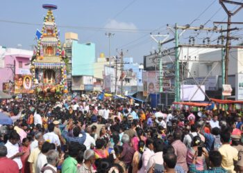 முருகன் கோயில் தேரோட்டம்
