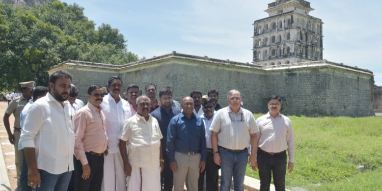 செஞ்சிக்கோட்டையை பாரம்பரியமிக்க சுற்றுலாத்தளமாக மாற்ற ஆய்வு