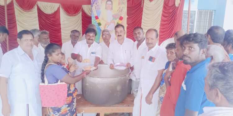 சேத்துப்பட்டில் தேவர் குருபூஜை: பொதுமக்களுக்கு அன்னதானம்!