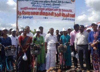 திருவாரூரில் ஒரு கோடி பனைவிதைகள் நடும் பணி