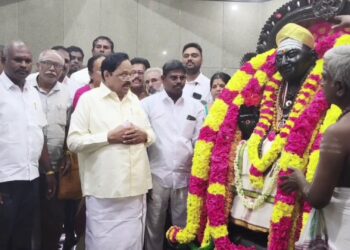 கிருபானந்த வாரியாரின் சிலைக்கு அமைச்சர் துரைமுருகன் மரியாதை!