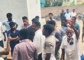 பிரேதங்களை ஒப்படைக்க தாமதம் உறவினர்கள் போராட்டத்தால் பரபரப்பு