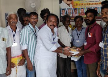 தீபாவளி பண்டிகையை முன்னிட்டு அமைப்பு சாரா நல சங்க முப்பெரும் விழா