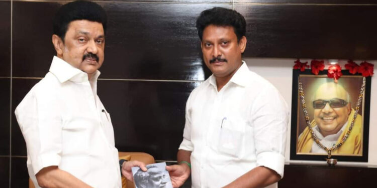 முதலமைச்சரின் பாராட்டு மழையில் அமைச்சர் அன்பில் மகேஷ் !