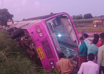 சின்னசேலம் அருகே அரசு பேருந்து கவிழ்ந்து விபத்து!