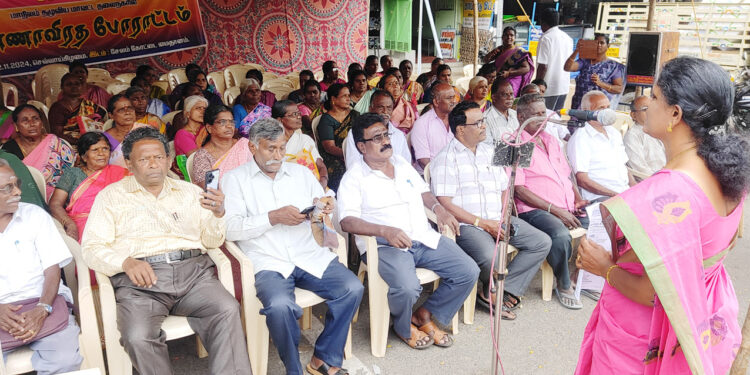 சேலம் கோட்டை மைதானத்தில் சத்துணவு ஊழியர்கள் உண்ணாவிரதம்