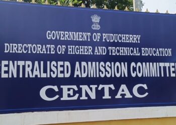 போலி ஆவணங்களை சமர்ப்பித்த 44 மாணவர்கள் மீது போலீசார் வழக்கு பதிவு