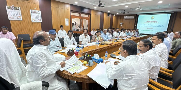 நிலுவை பணிகளை டிசம்பர் மாதத்துக்குள் முடிக்க வேண்டும்:அமைச்சர் எ.வ.வேலு!