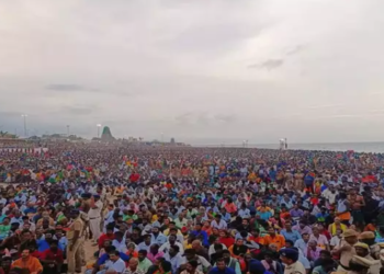 திருச்செந்தூரில் இன்று மாலை சூரசம்ஹாரம்; லட்சக்கணக்கில் குவிந்த பக்தர்கள்