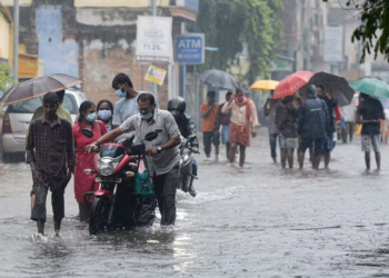 தமிழகத்திற்கு ‘ரெட் அலர்ட்’ !