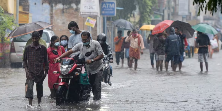 தமிழகத்திற்கு ‘ரெட் அலர்ட்’ !