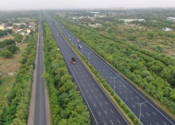 மின்சார வாகனங்களுக்கும் சாலை வரி , பதிவுக் கட்டணம் ரத்து:மாநில அரசு அறிவிப்பு!