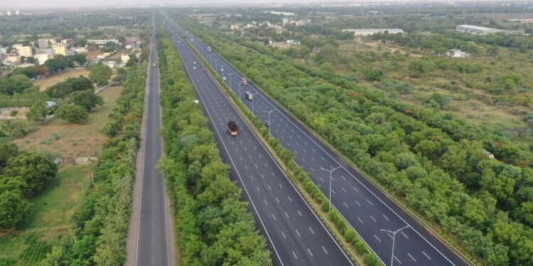 மின்சார வாகனங்களுக்கும் சாலை வரி , பதிவுக் கட்டணம் ரத்து:மாநில அரசு அறிவிப்பு!