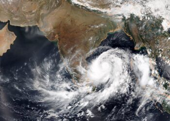 5 நாட்களுக்கு இடியுடன் கூடிய மழை: வங்கக்கடலில் காற்றழுத்த தாழ்வு உருவாகிறது!