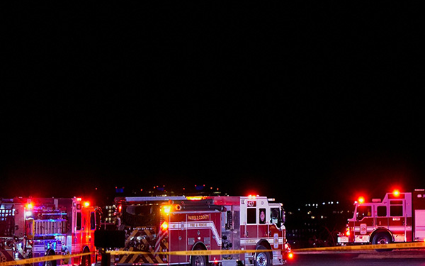 அமெரிக்காவில் நடுவானில் விமானங்கள் மோதல்