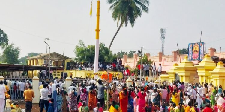 வடலூர் சத்திய ஞான சபையில் தைப்பூச விழா கொடியேற்றம் : நாளை ஜோதி தரிசனம்