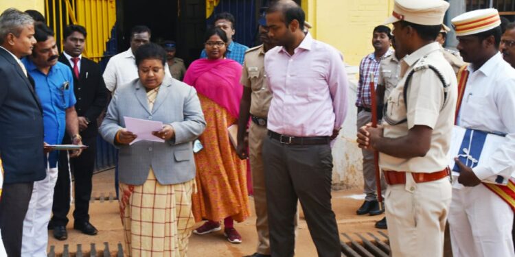 கடலூர் மத்திய சிறையில் ஆட்சியர் தலைமையில் ஆய்வு