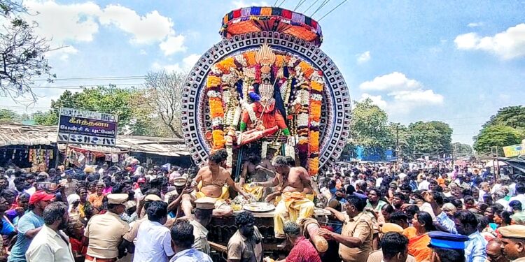 திண்டிவனம் அங்காளம்மன் கோவிலில் மயானக் கொள்ளை திருவிழா