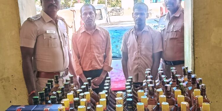 திண்டிவனம் அருகே புதுச்சேரி மதுபானங்கள் கடத்திய மூவர் கைது