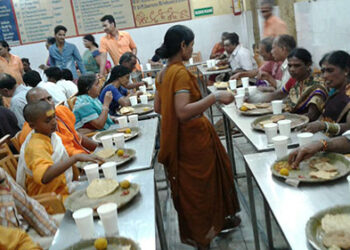 80 கோடி பேருக்கு இலவச உணவு? சாதனையா? வேதனையா?