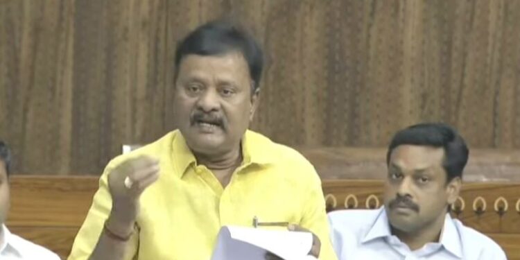 ஆரணி பட்டுத்தொழிலுக்கு ஜிஎஸ்டி வரிவிலக்கு: எம்.பி. தரணிவேந்தன் கோரிக்கை