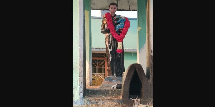 தண்டராம்பட்டு அருகே கிறிஸ்தவ தேவாலயத்தில் சிலை சேதம்