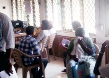 திண்டிவனத்தில் தொடர் மின் தடையால் பள்ளி மாணவர்கள் கடும் அவதி