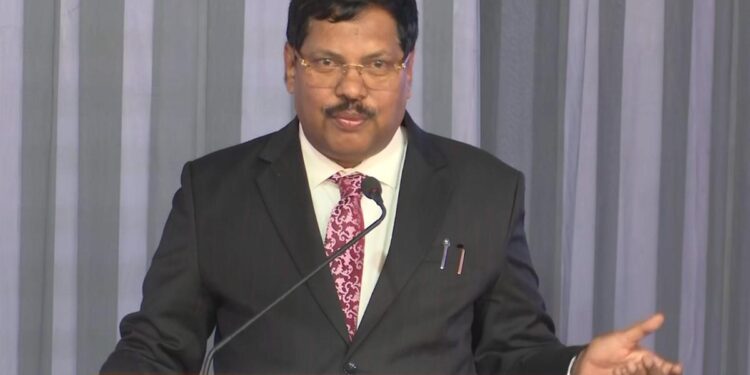 உச்சநீதிமன்ற தலைமை நீதிபதியாக பிஆர் கவாய் நியமனம்