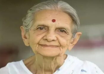 மகாத்மா காந்தியின் கொள்ளுப்பேத்தி காலமானார்