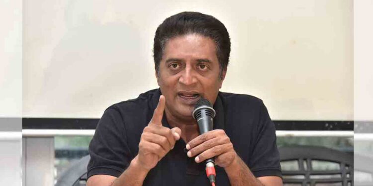 விஜய்க்கும்… பவன்கல்யாணுக்கும் என்ன தெரியும்? நடிகர் பிரகாஷ்ராஜ் கடும் பாய்ச்சல்..!