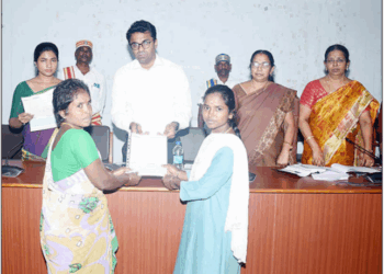 கள்ளக்குறிச்சி மாவட்டத்தில் குறைதீர் நாள் கூட்டத்தில் 424 மனுக்கள் குவிந்தன