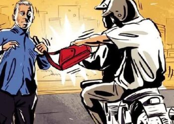 வேடசந்தூர் அருகே மில் தொழிலாளியிடம் வழிப்பறி