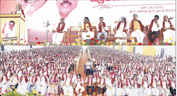 8 தொகுதி வாக்குச்சாவடி முகவர்கள் ஆலோசனைக் கூட்டம்