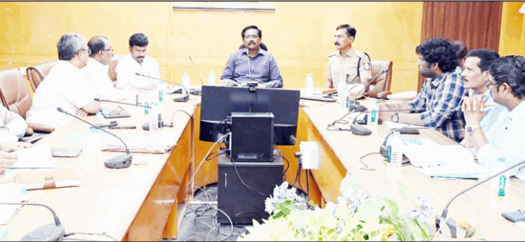 அண்ணாமலையார் கோயில் கார்த்திகை தீபத் திருவிழா: பேருந்துகள் இயக்கம் குறித்து போக்குவரத்து பொது மேலாளர்களுடன் மாவட்ட ஆட்சியர் ஆலோசனை