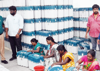 திருவண்ணாமலையில் வாக்குப்பதிவு இயந்திரங்களை சரிபார்க்கும் பணிகள் தொடக்கம்