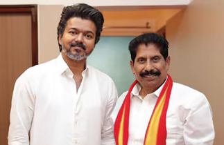 விஜய் முன்னிலையில் த.வெ.க.வில் இணைந்தார் அ.தி.மு.க. முன்னாள் அமைச்சர் கு.ப.கிருஷ்ணன்