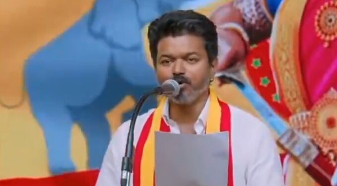 வில்லிவாக்கத்தில் பரபரப்புரையை ரத்து செய்த விஜய்; தொண்டர்களை சமாதானம் செய்த ஆதவ் அர்ஜுனா