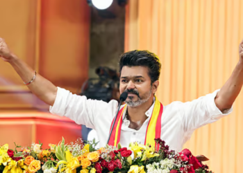 பெரும்பான்மை உறுதியாகாத நிலையிலும் விஜய்க்கு திரையுலக வாழ்த்து மழை