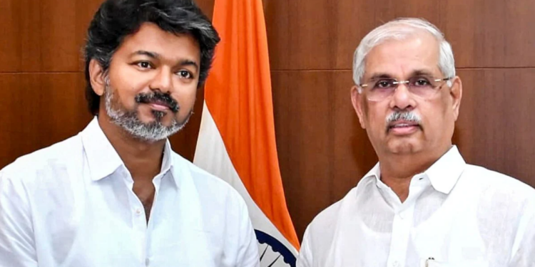 கவர்னர் அர்லேகர் இன்று மாலை கேரளா புறப்படுவதாக தகவல்;